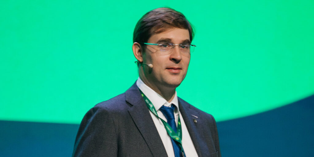 Экосистема на экспорт: ипотека под 5%, криптовалюта на банковской карте и конкуренция с Booking